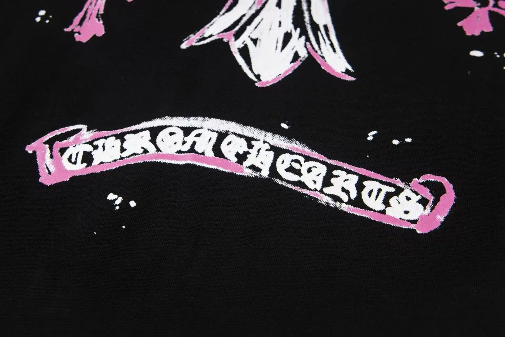 🅿️170 ChromeHearts/Chrome Hearts 25ss printed round neck T-shirt Original fabric Official same style Short-sleeved T-shirt Customized 260g same vat dyed fabric Very comfortable to the touch Latest brick cabinet synchronization for spring and summer Fashionable and individual Super versatile and good-looking Very suitable for both men and women A must-have style Tag Collar label Washed wheat Complete with three standards Color: Black White Size: XS-L
